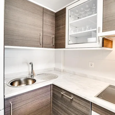 Small Oasis 2386 Groundfloor 5 Min From The Apartment